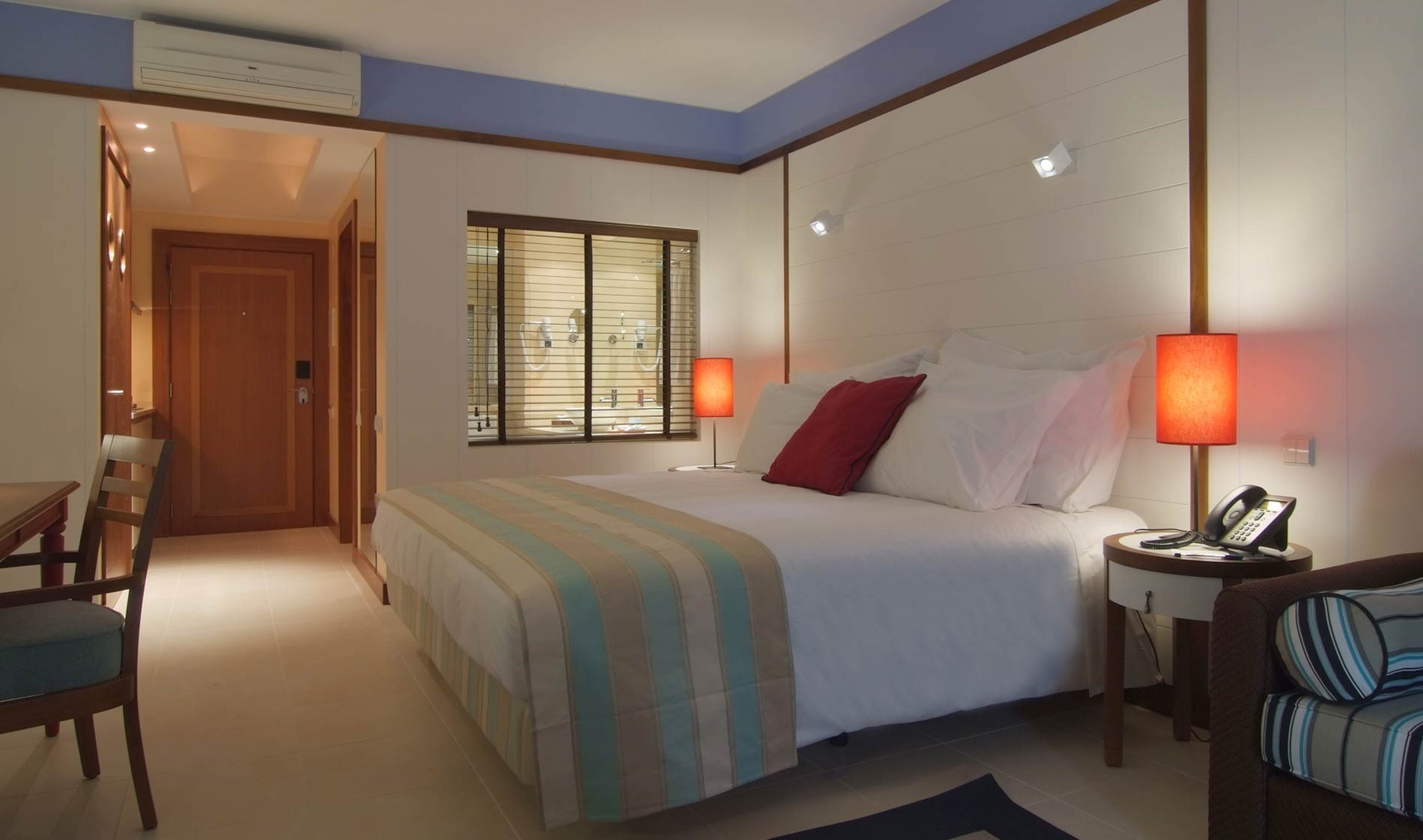 T0 - Studio  Vista para o jardim ou piscina