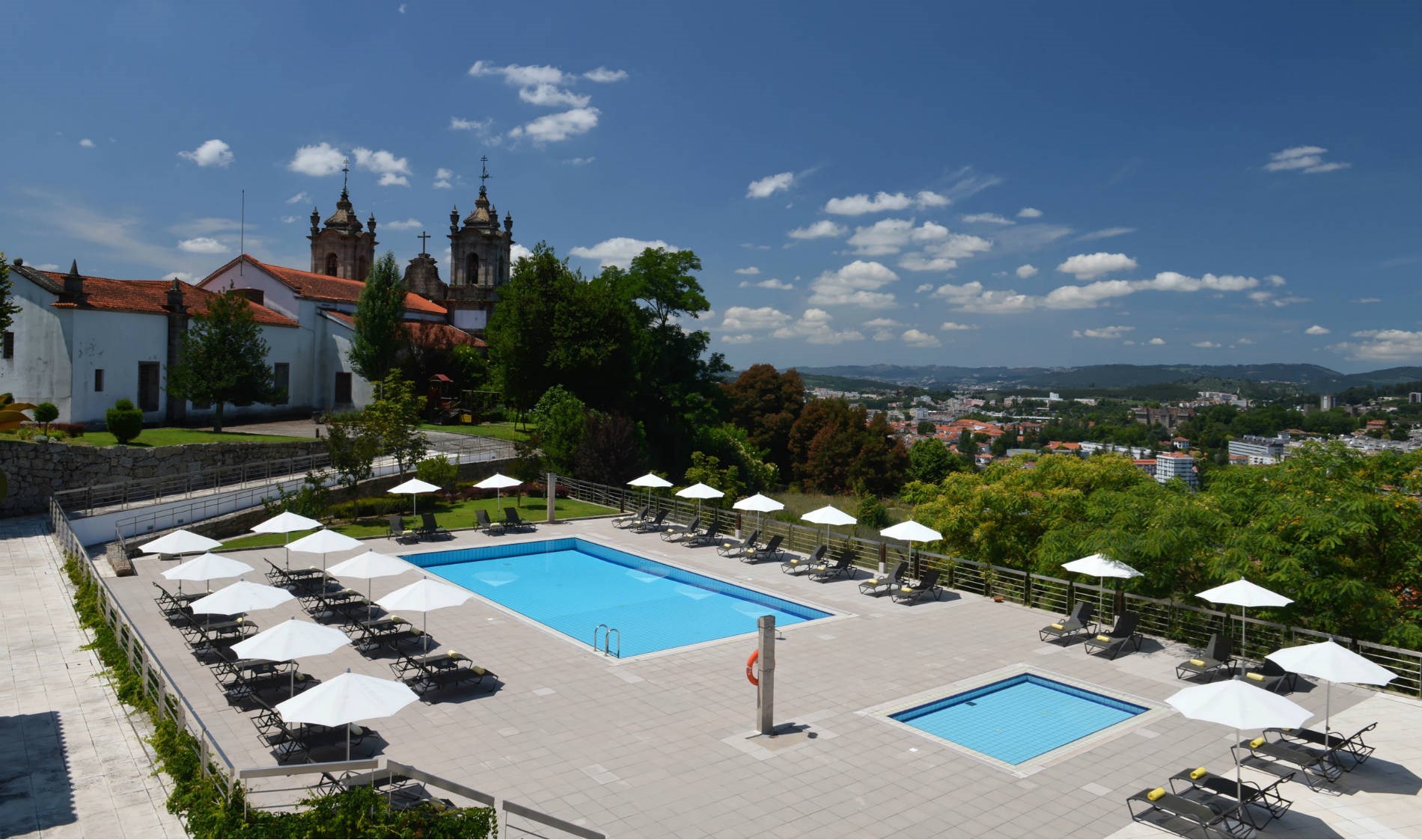 pousadas-rotas-guimaraes-area