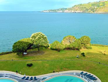 4-star-hotel-azores-pool