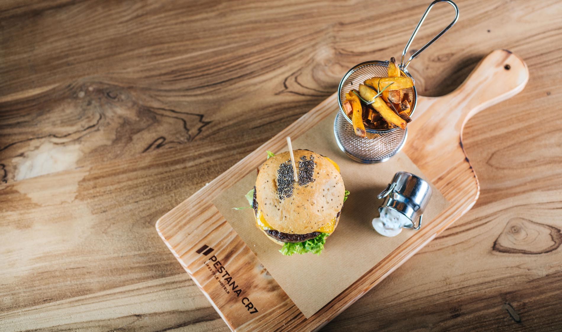 CR7 Pizza, Burger, Beer & Wine